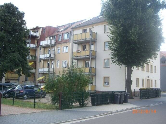 **3-Raumwohnung im 2. OG -zentrumsnah mit Balkon** 3 zimmer