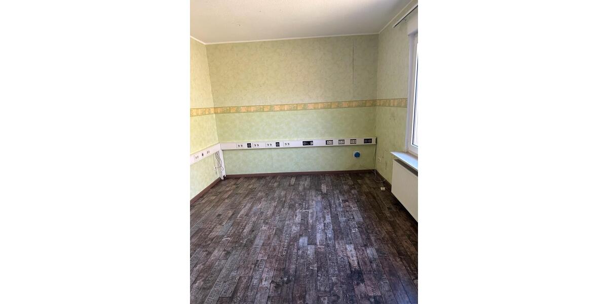 Etagenwohnung Hodenhagen - 8 Zimmer, 136 m&sup2;, 1.400&euro; | Angebot:26550604