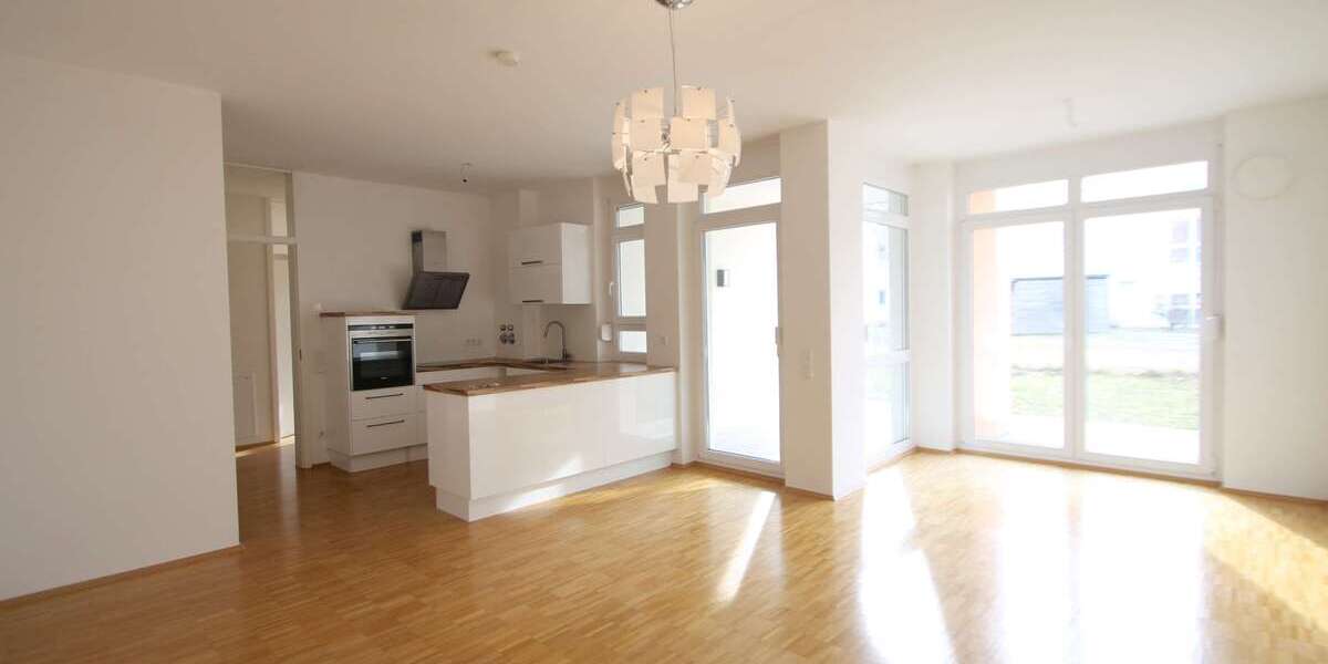 Etagenwohnung Augsburg Pfersee - 3 Zimmer, 79 m&sup2;, 1.100&euro; | Angebot:25154938