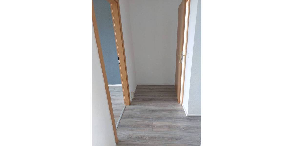 Etagenwohnung Dessau-Roßlau Innenstadt - 2 Zimmer, 48 m&sup2;, 330&euro; | Angebot:25802226