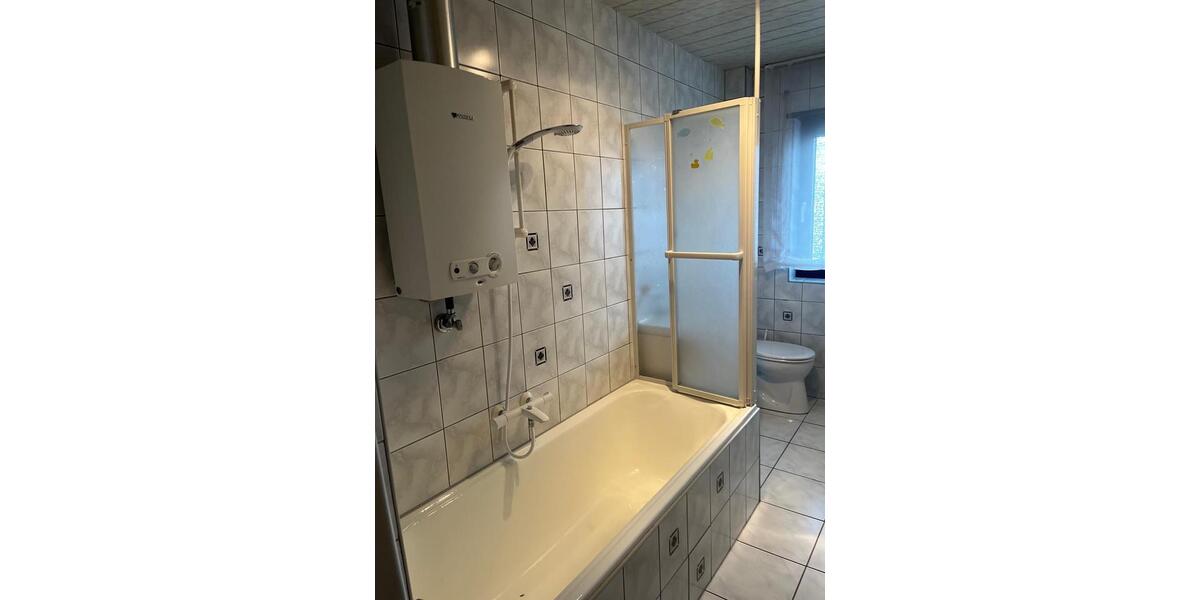 Etagenwohnung Mannheim Sandhofen - 3 Zimmer, 86 m&sup2;, 1.250&euro; | Angebot:26211103
