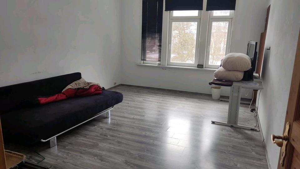 Wohnen auf Zeit Ilmenau - 1 Zimmer, 19 m&sup2;, 188&euro; | Angebot:24853670