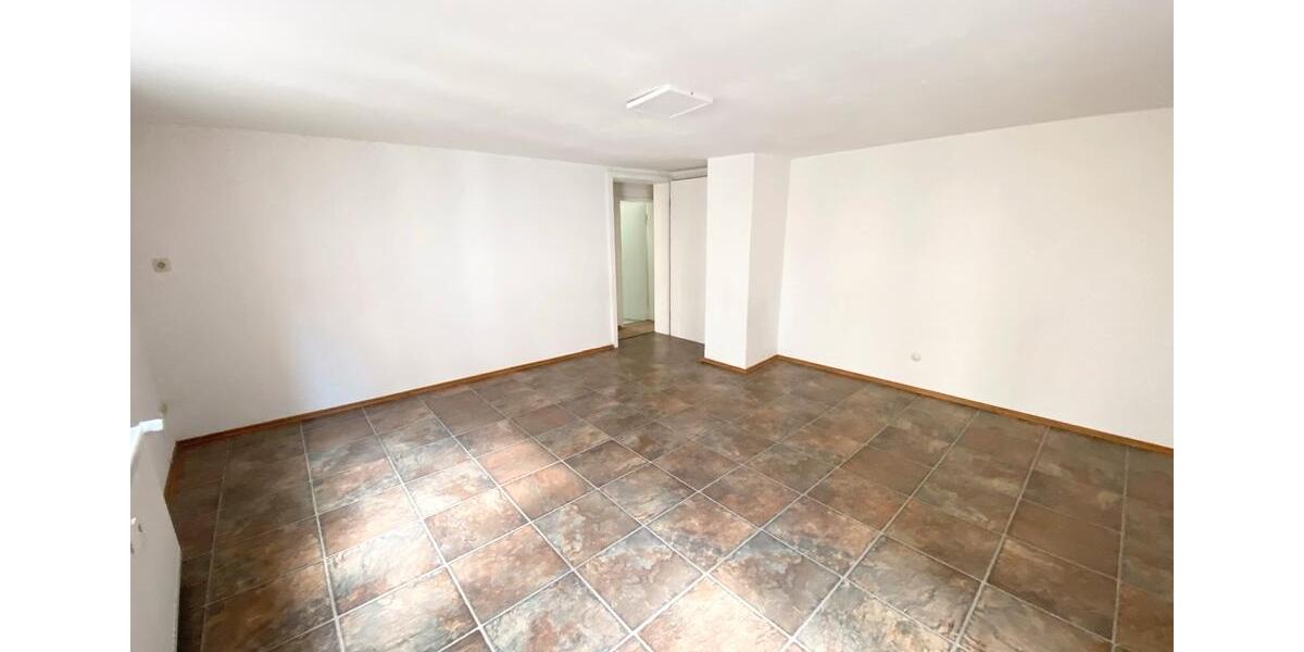 Etagenwohnung Rottenburg am Neckar - 3 Zimmer, 75 m&sup2;, 880&euro; | Angebot:26050698