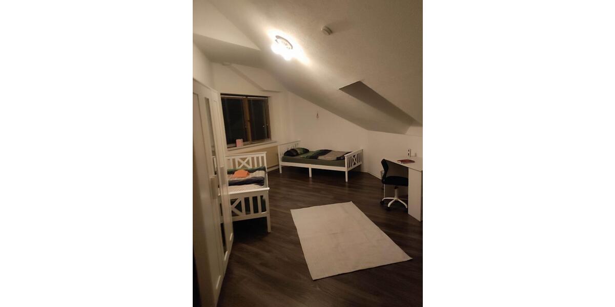 Etagenwohnung Hennef (Sieg) - 1 Zimmer, 45 m&sup2;, 720&euro; | Angebot:26040295