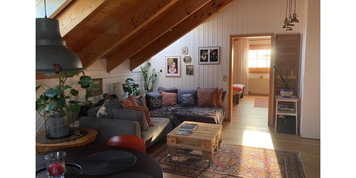 Dachgeschoßwohnung Niedereschach - 3 Zimmer, 70 m&sup2;, 40&euro; | Angebot:25151259