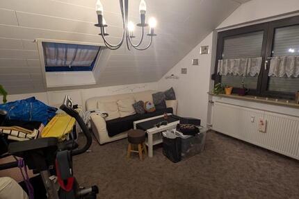 Möbliertes WG-Zimmer in 2er-WG nähe Uni Hubland 2 zimmer