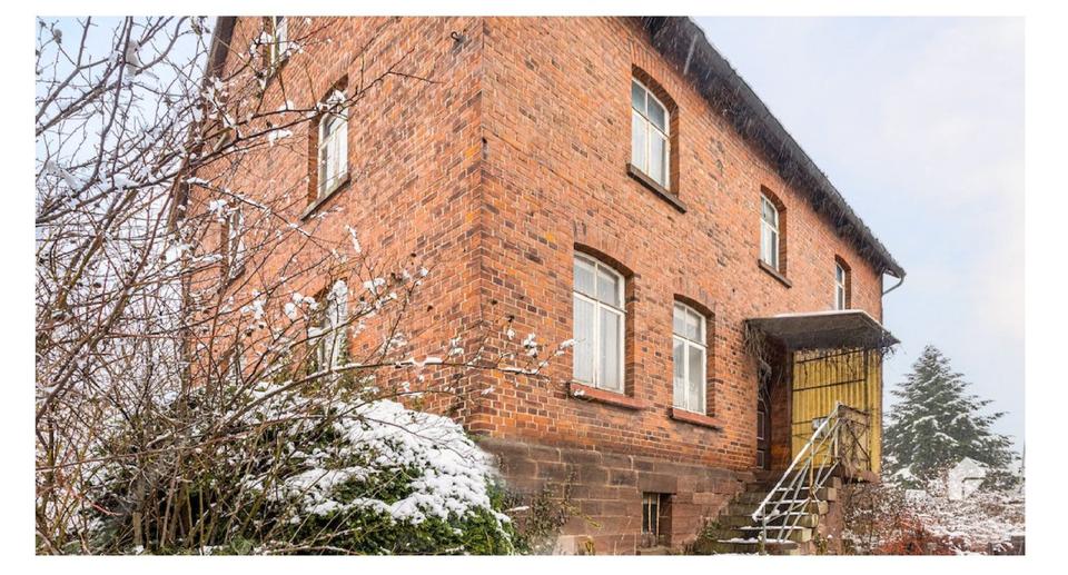 Großes sanierungsbedürftiges Haus langfristig zu vermieten zimmer