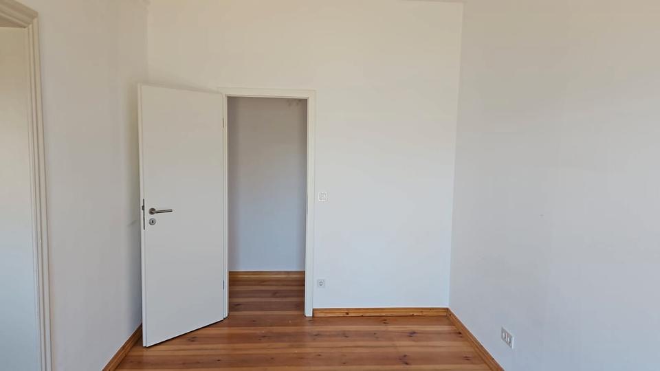 Etagenwohnung Ludwigsfelde - 2 Zimmer, 63 m&sup2;, 756&euro; | Angebot:26461995