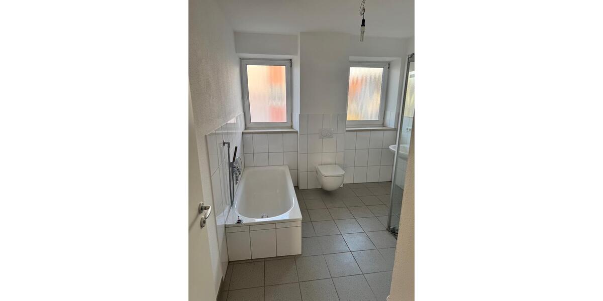 Etagenwohnung Dillingen an der Donau - 4 Zimmer, 105 m&sup2;, 945&euro; | Angebot:24351033