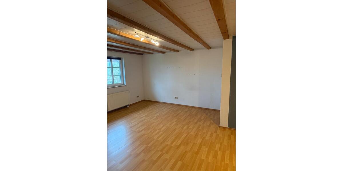 Schöne helle 85 qm Wohnung in Oberthal-Güdesweiler zu vermieten 3 zimmer