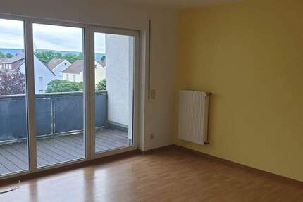 Wohnung Weißenthurm - 4 Zimmer, 98 m&sup2;, 830&euro; | Angebot:25680270