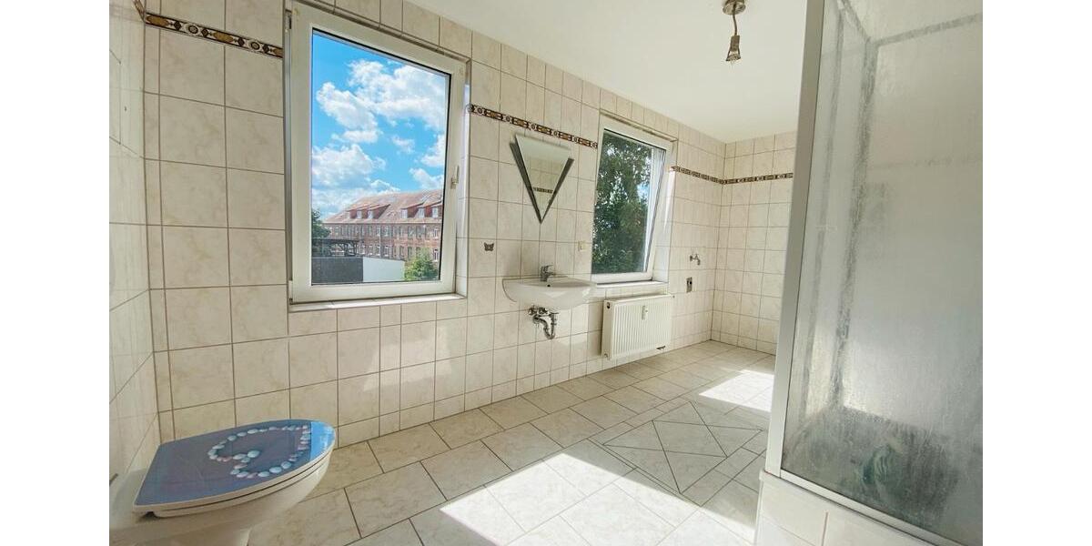 Dachgeschoßwohnung Magdeburg - 3 Zimmer, 86 m&sup2;, 650&euro; | Angebot:23913165