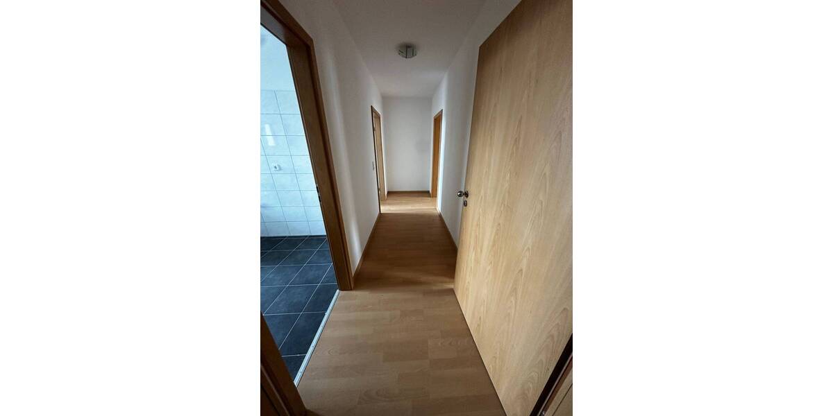 Etagenwohnung Weißenfels - 2 Zimmer, 53 m&sup2;, 320&euro; | Angebot:25997312