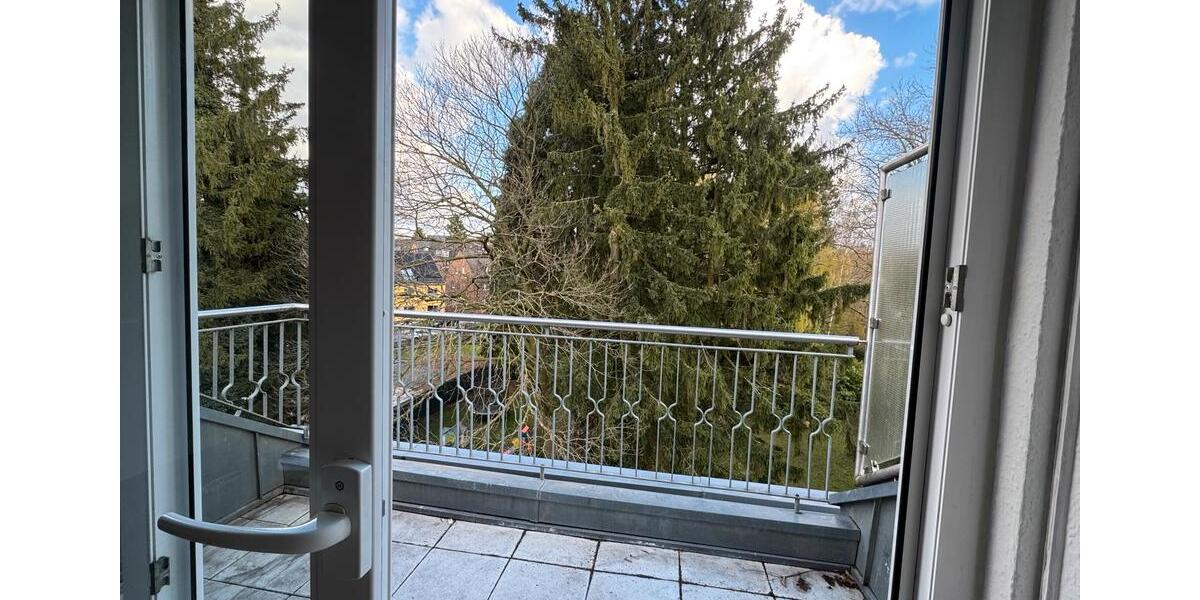 Dachgeschoßwohnung Aachen Eilendorf - 2 Zimmer, 70 m&sup2;, 920&euro; | Angebot:25936412