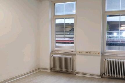 WG-Zimmer 150qm 385,-€ warm 1 zimmer