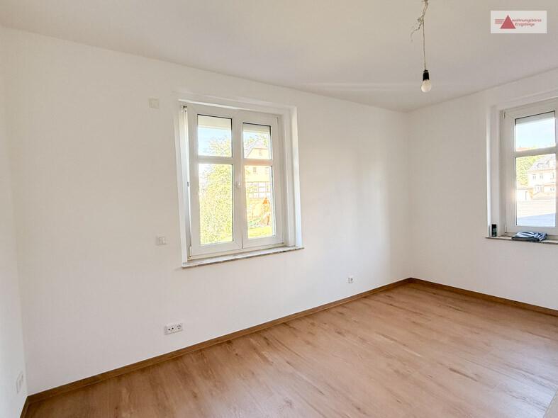 Etagenwohnung Burkhardtsdorf - 3 Zimmer, 77 m&sup2;, 720&euro; | Angebot:23329907