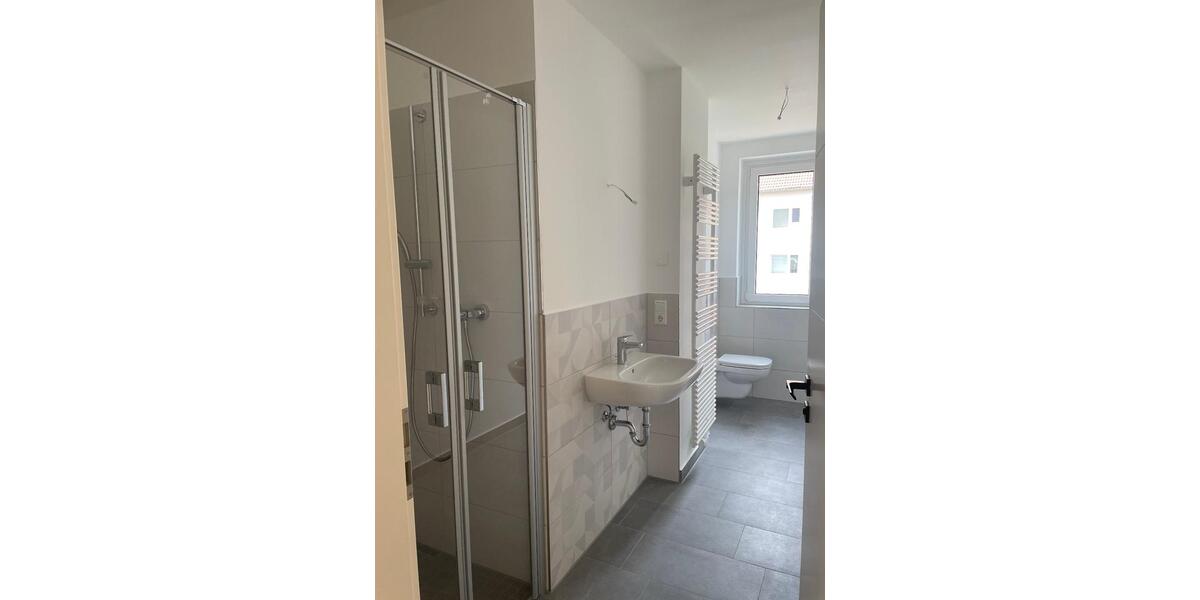 Etagenwohnung Oederan - 4 Zimmer, 99 m&sup2;, 695&euro; | Angebot:26547174