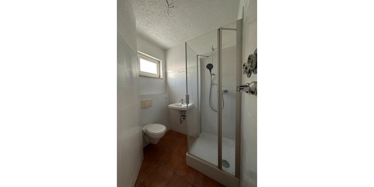 Erdgeschoßwohnung Waltershausen - 1.5 Zimmer, 61 m&sup2;, 450&euro; | Angebot:23699162