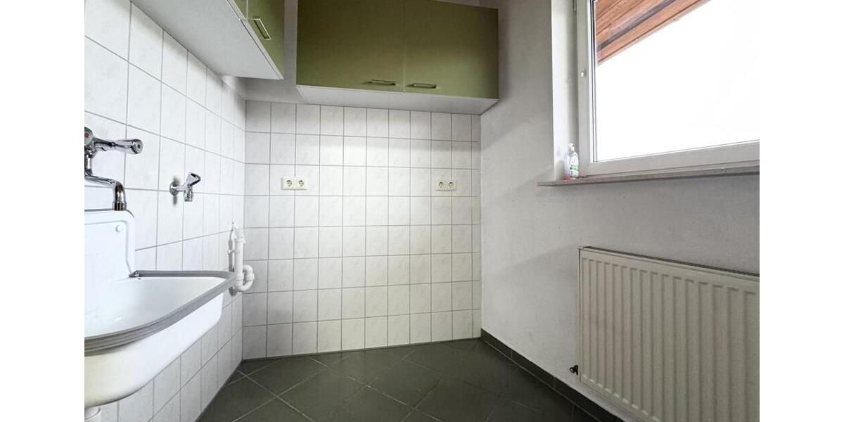 Etagenwohnung Oberstenfeld - 2 Zimmer, 83 m&sup2;, 690&euro; | Angebot:24767104