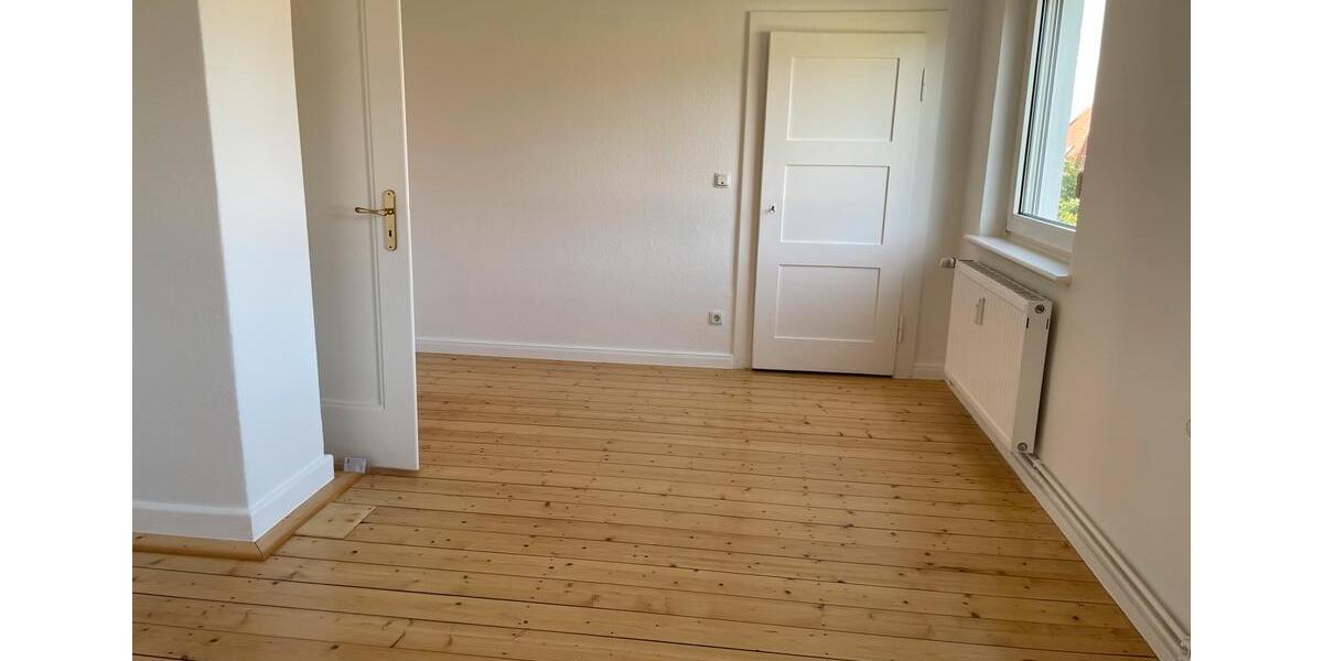 Großzügige 5-Zimmer-Wohnung Altbau mit Balkon in Northeim 5 zimmer