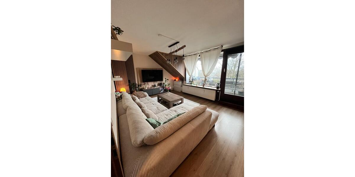 Dachgeschoßwohnung Hamburg Wandsbek - 2 Zimmer, 52 m&sup2;, 650&euro; | Angebot:25221131