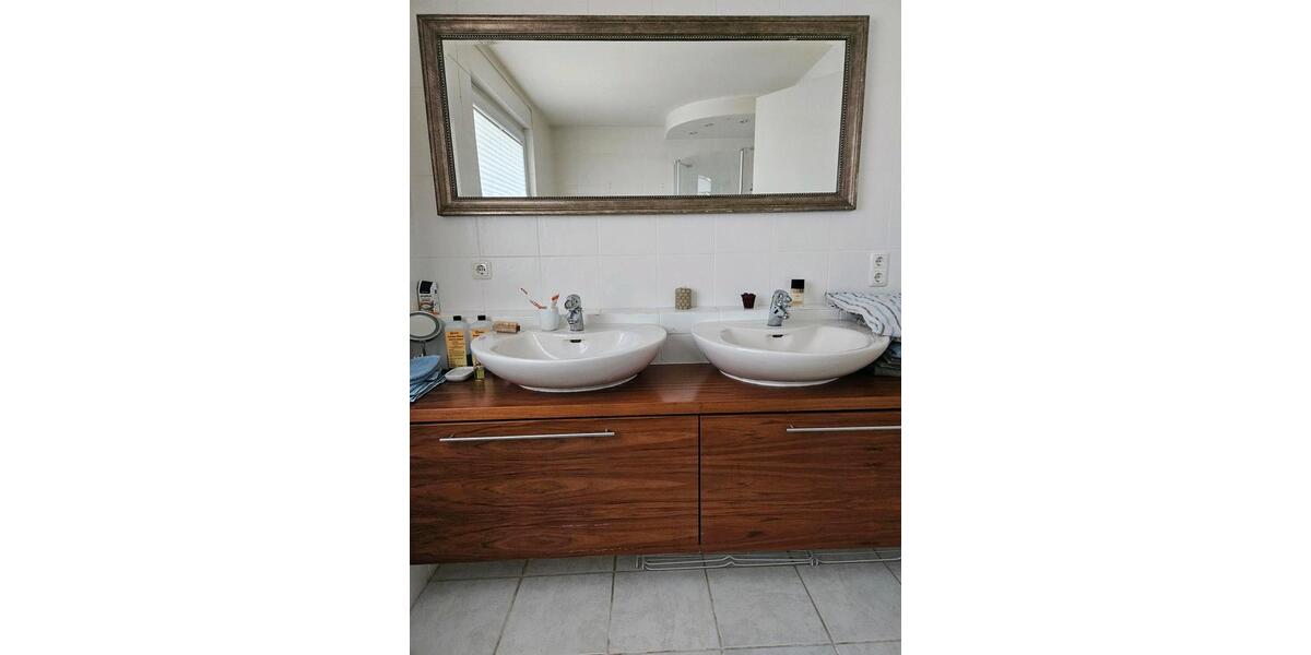 Wohnen auf Zeit Köln Mülheim - 16 Zimmer, 122 m&sup2;, 680&euro; | Angebot:26329575