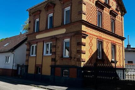 Haus Darmstadt Darmstadt-West - 10 Zimmer, 195 m&sup2;, 2.425&euro; | Angebot:26267907