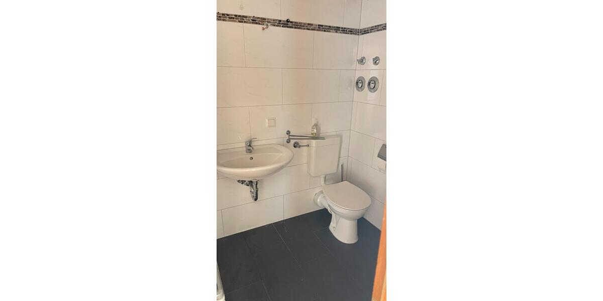 Etagenwohnung Wriezen - 1 Zimmer, 95 m&sup2;, 666&euro; | Angebot:26381816