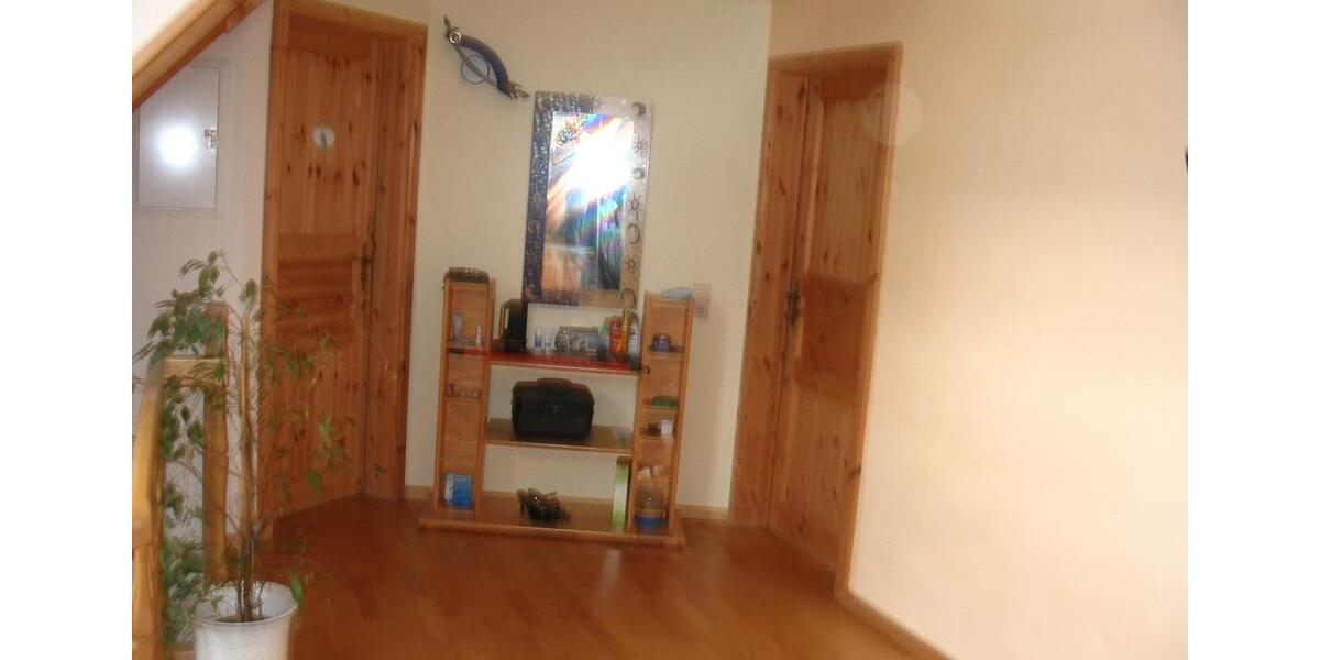 Einfamilienhaus Herleshausen - 10 Zimmer, 270 m&sup2;, 2.000&euro; | Angebot:25964509