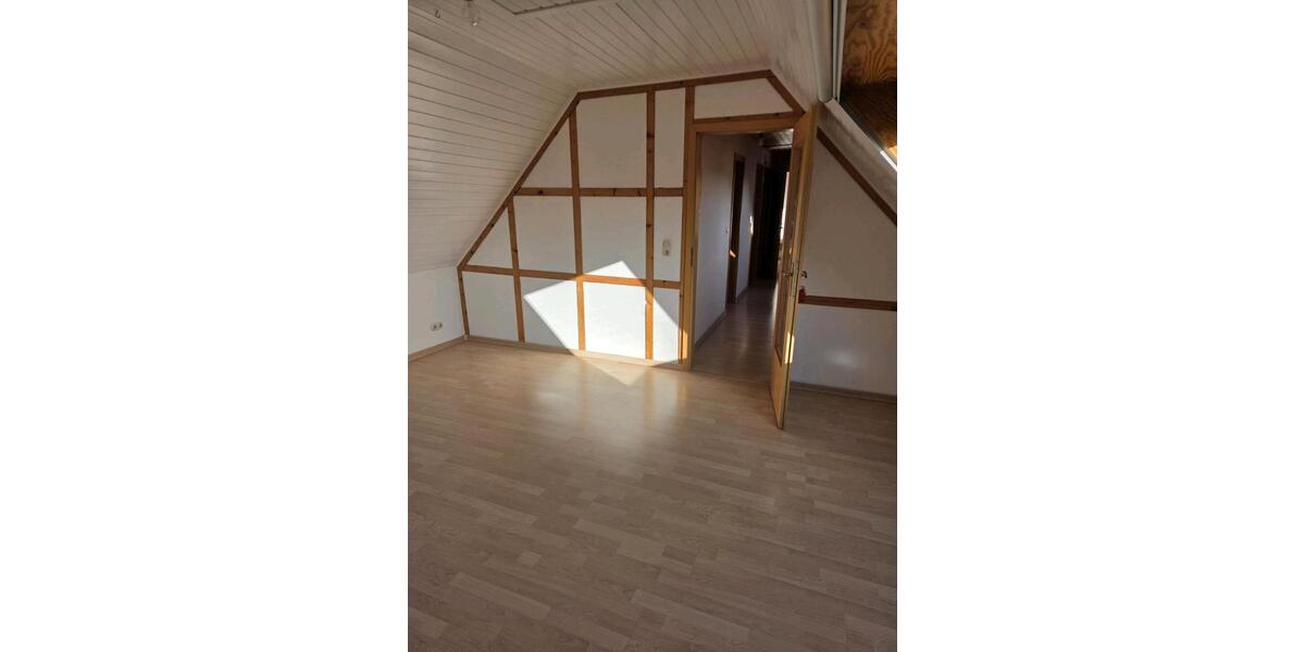 Dachgeschoßwohnung Liebenburg - 1 Zimmer, 45 m&sup2;, 400&euro; | Angebot:26236432