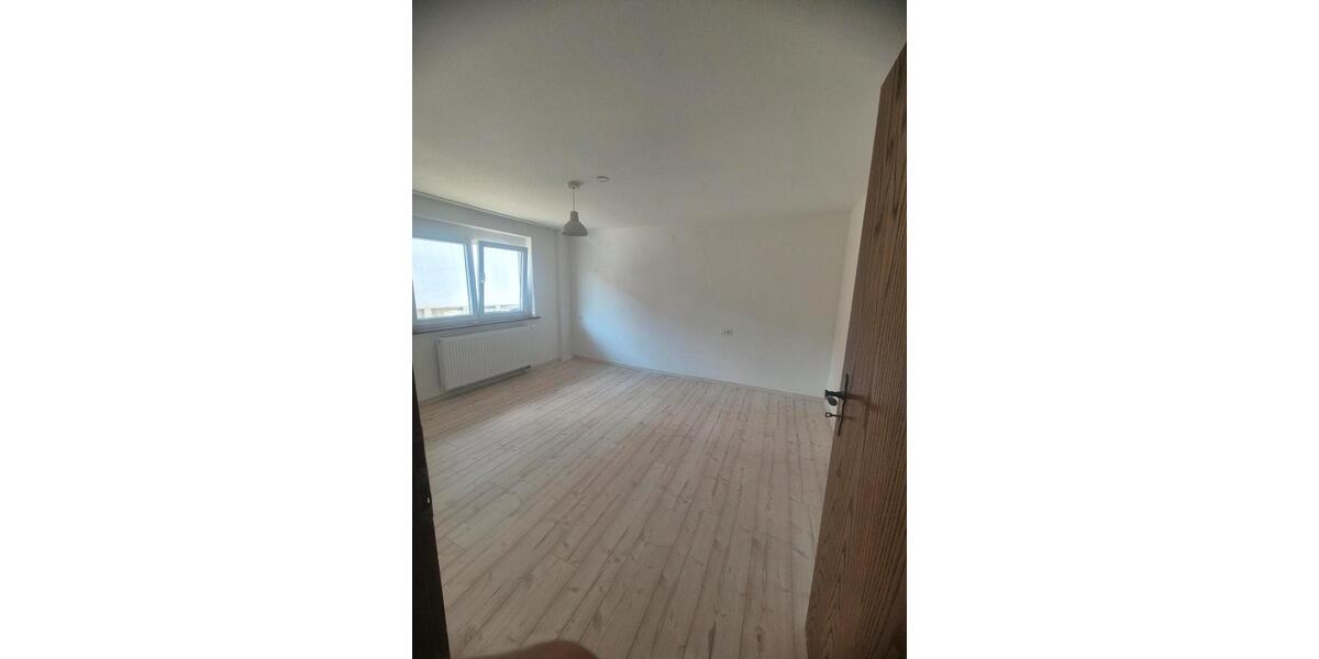 Erdgeschoßwohnung Winterlingen - 3 Zimmer, 70 m&sup2;, 850&euro; | Angebot:26302543