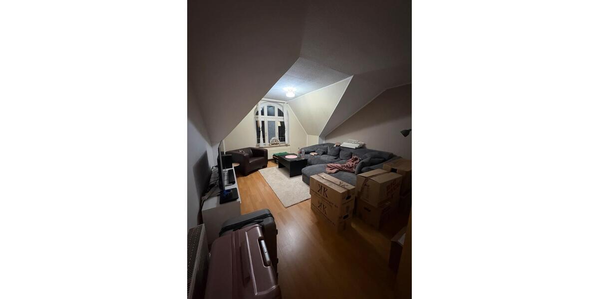Etagenwohnung Grimmen - 2 Zimmer, 76 m&sup2;, 745&euro; | Angebot:24473137