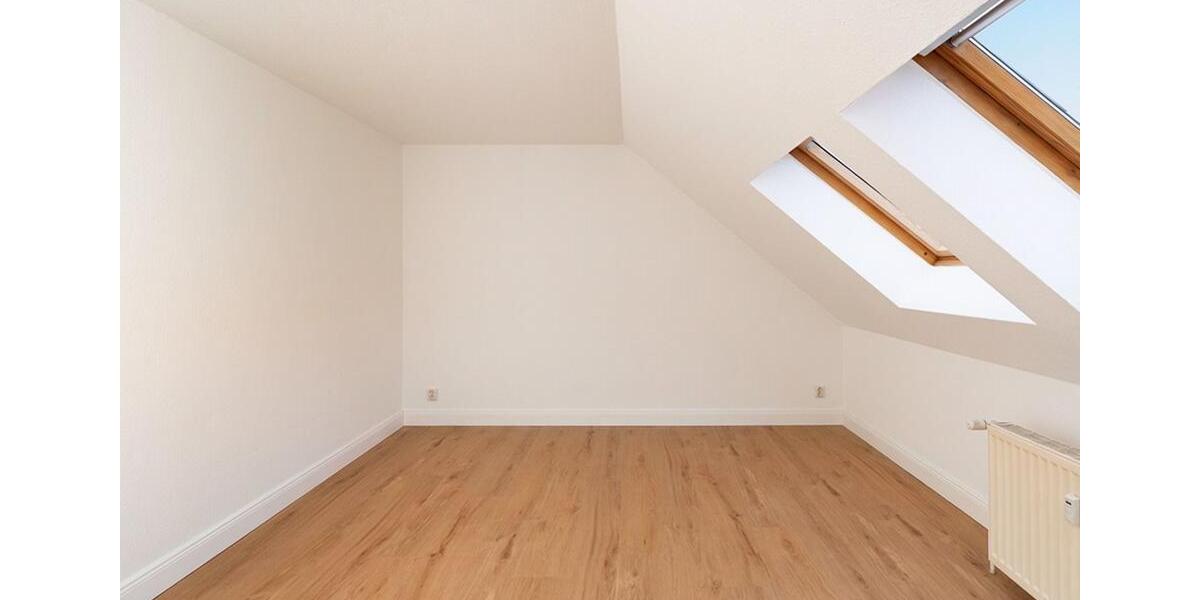 Dachgeschoßwohnung Pulsnitz - 4 Zimmer, 93 m&sup2;, 850&euro; | Angebot:23571123