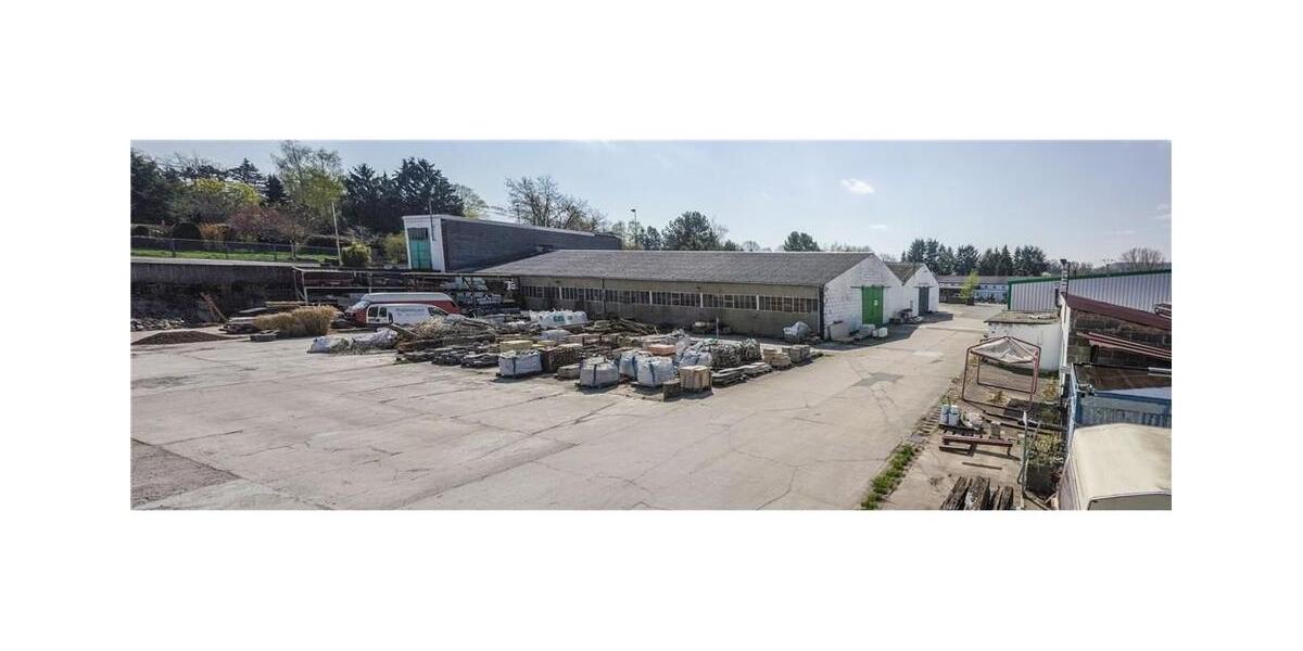 VERMIETUNG ! Halle mit großer Frei-Lagerfläche in Wallerfangen zimmer