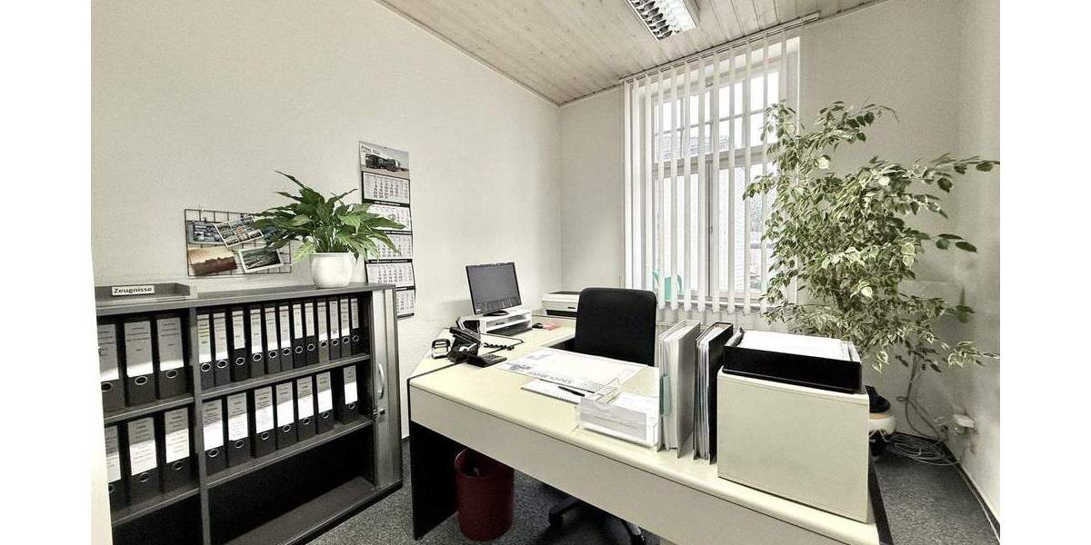 Gewerbeobjekt Geldern - 8 Zimmer, 260 m&sup2;, 1.875&euro; | Angebot:24609724