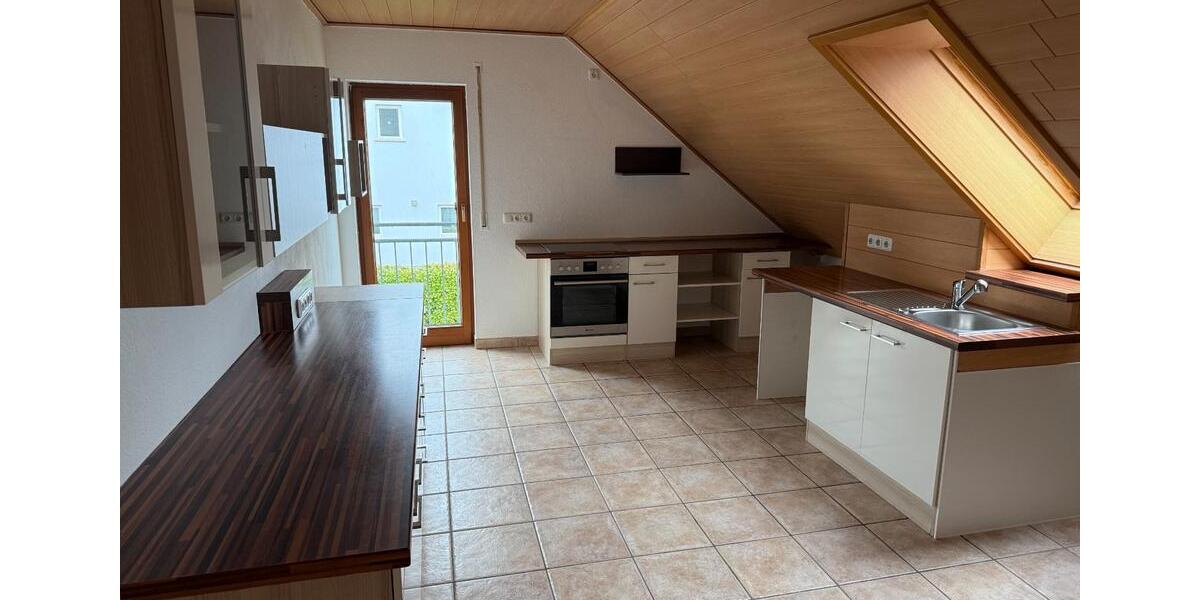 Etagenwohnung Haßfurt - 3 Zimmer, 96 m&sup2;, 780&euro; | Angebot:26481253