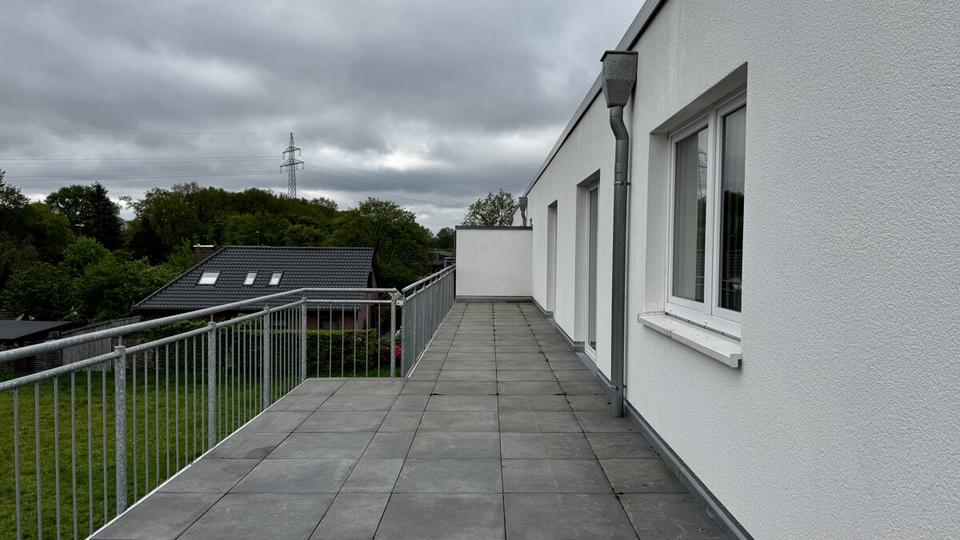 Dachgeschoßwohnung Oldenburg Drielaker-Moor - 3 Zimmer, 128 m&sup2;, 1.350&euro; | Angebot:26545426