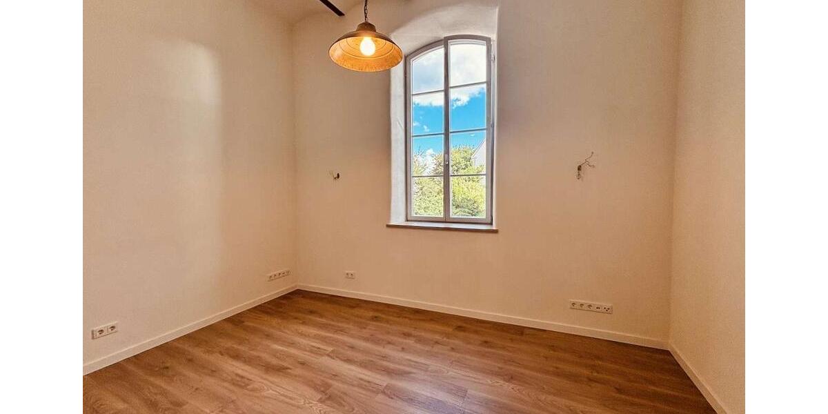 Erdgeschoßwohnung Großaitingen - 4 Zimmer, 134 m&sup2;, 2.550&euro; | Angebot:24689923