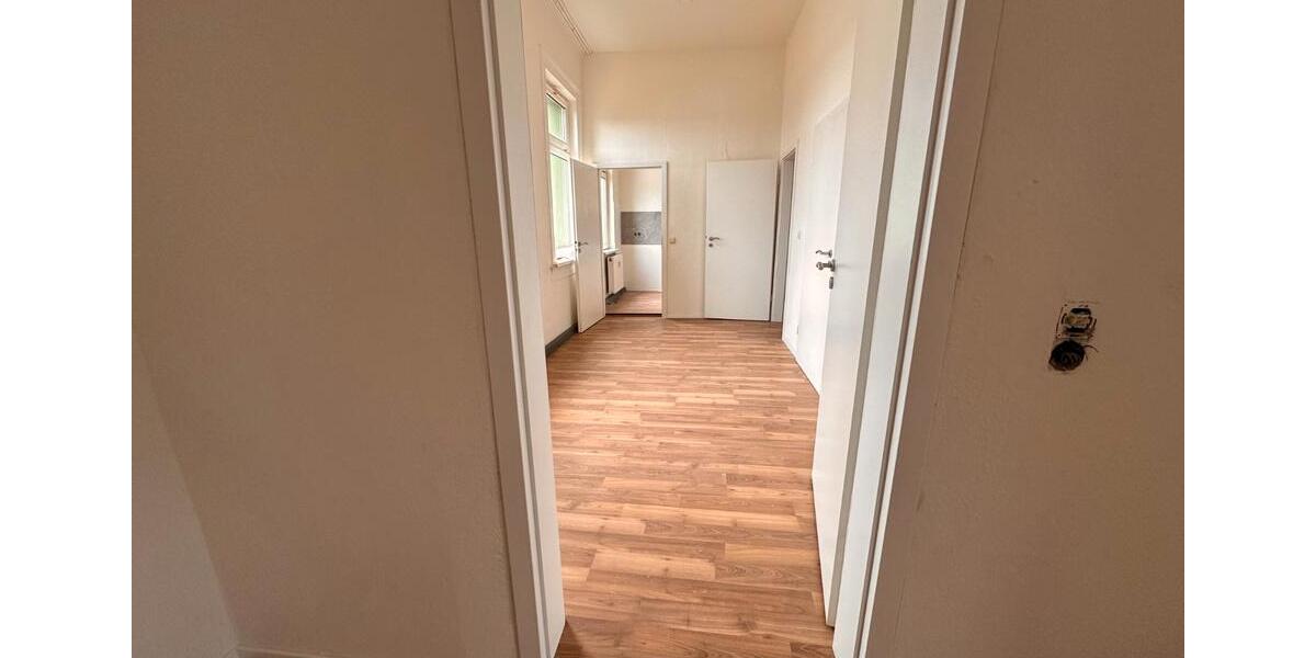 Etagenwohnung Gotha - 3 Zimmer, 90 m&sup2;, 580&euro; | Angebot:25975034