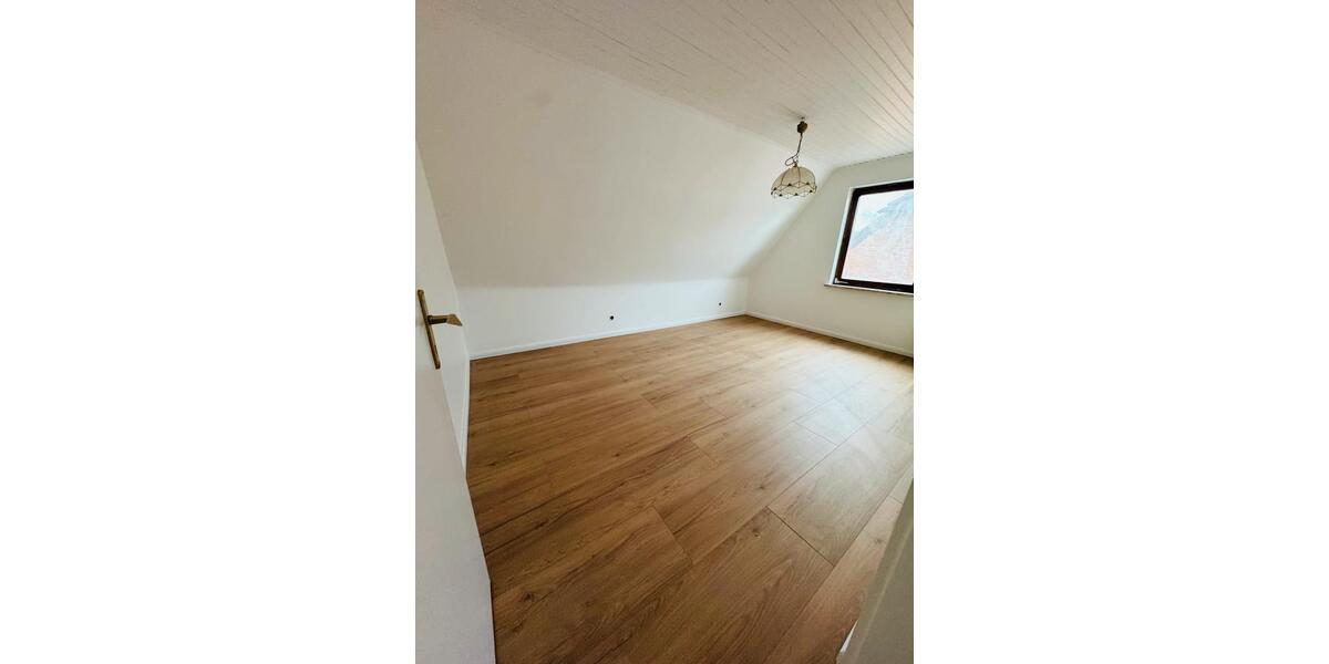 Einfamilienhaus Grönwohld - 5 Zimmer, 135 m&sup2;, 1.800&euro; | Angebot:26629204