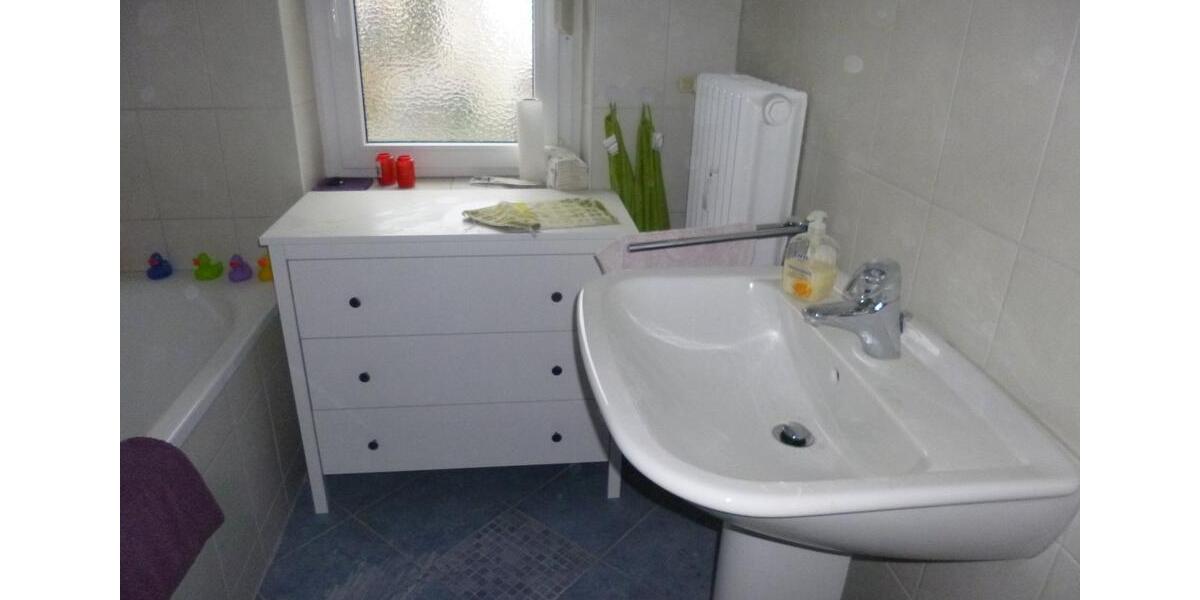 Etagenwohnung Duisburg - 3 Zimmer, 106 m&sup2;, 720&euro; | Angebot:24982859