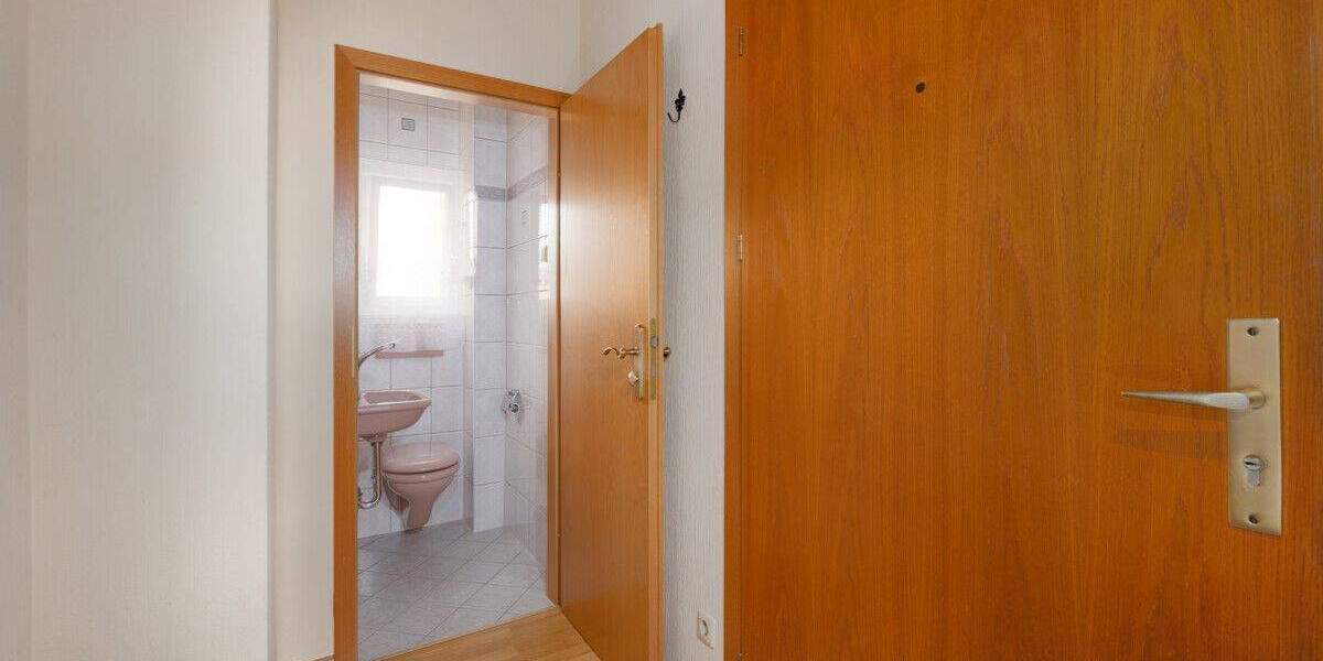 Etagenwohnung Pforzheim / Arlinger Brötzingen - 4 Zimmer, 95 m&sup2;, 990&euro; | Angebot:24860352