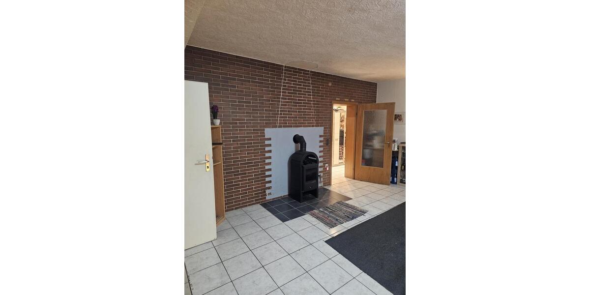 Etagenwohnung Frankenberg (Eder) - 4 Zimmer, 110 m&sup2;, 900&euro; | Angebot:26393185