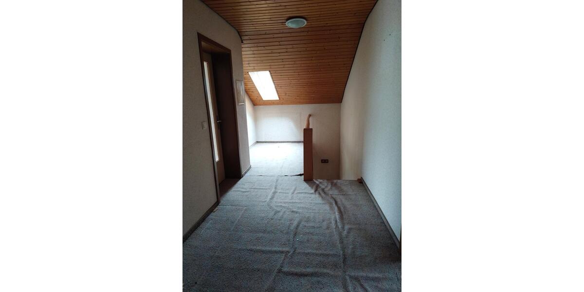 Einfamilienhaus Haigerloch - 6 Zimmer, 137 m&sup2;, 1.300&euro; | Angebot:26537726