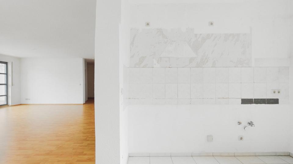 Wohnung mit 3 Zimmern - 2 Balkonen - 1 Carport 3 zimmer