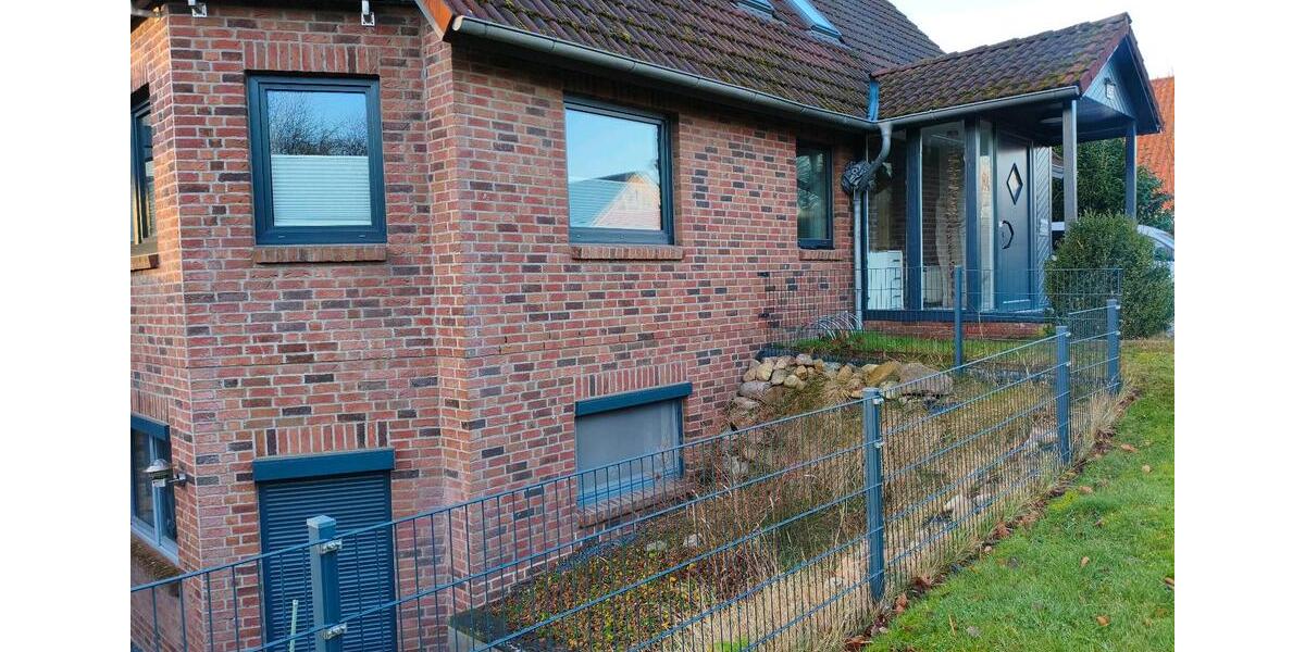 Zweifamilienhaus in Elm 3 zimmer