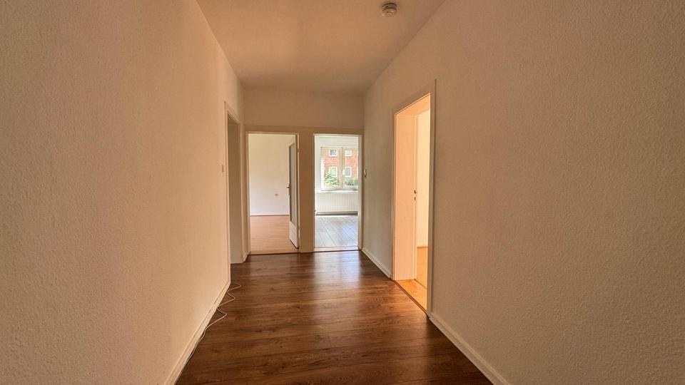 Geräumige 4-Zimmer Wohnung in Schleswig Lindenweg