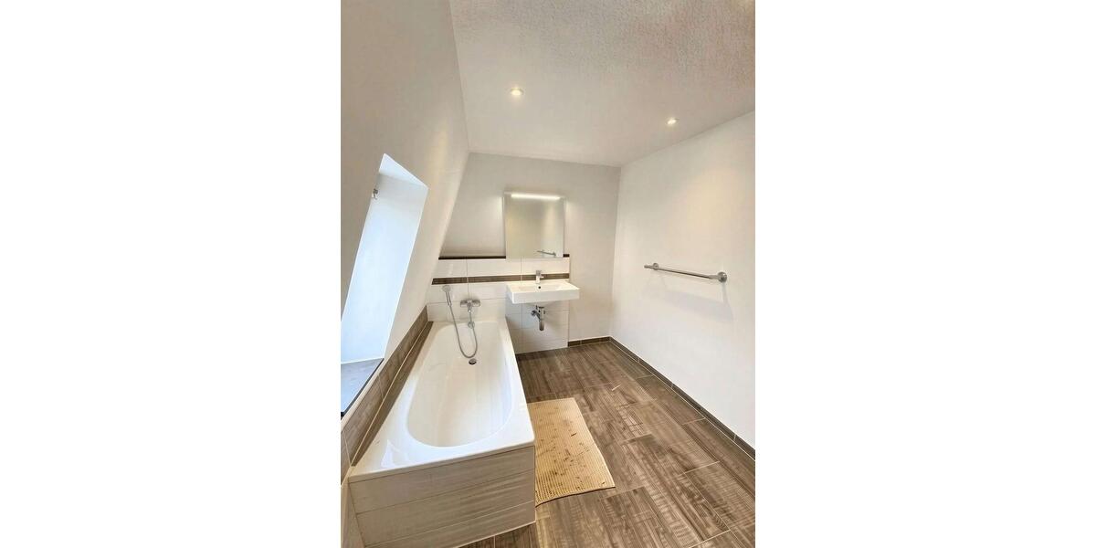 Dachgeschoßwohnung Thale - 2 Zimmer, 53 m&sup2;, 330&euro; | Angebot:26548986