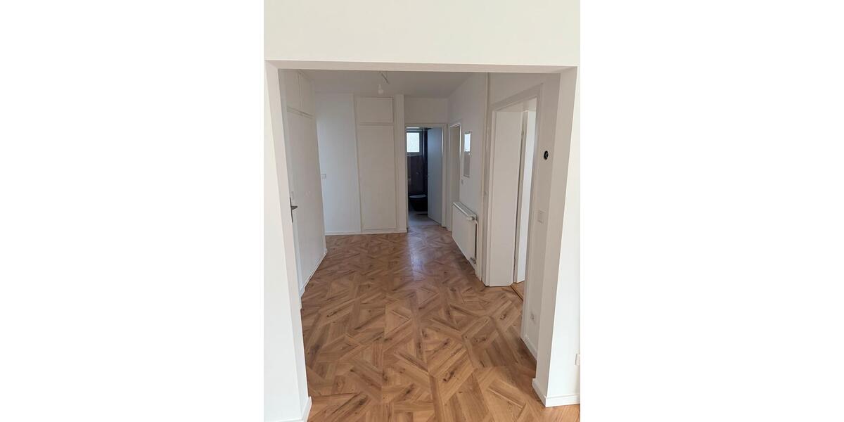 Erdgeschoßwohnung Friedberg (Hessen) - 3 Zimmer, 90 m&sup2;, 1.350&euro; | Angebot:24672546