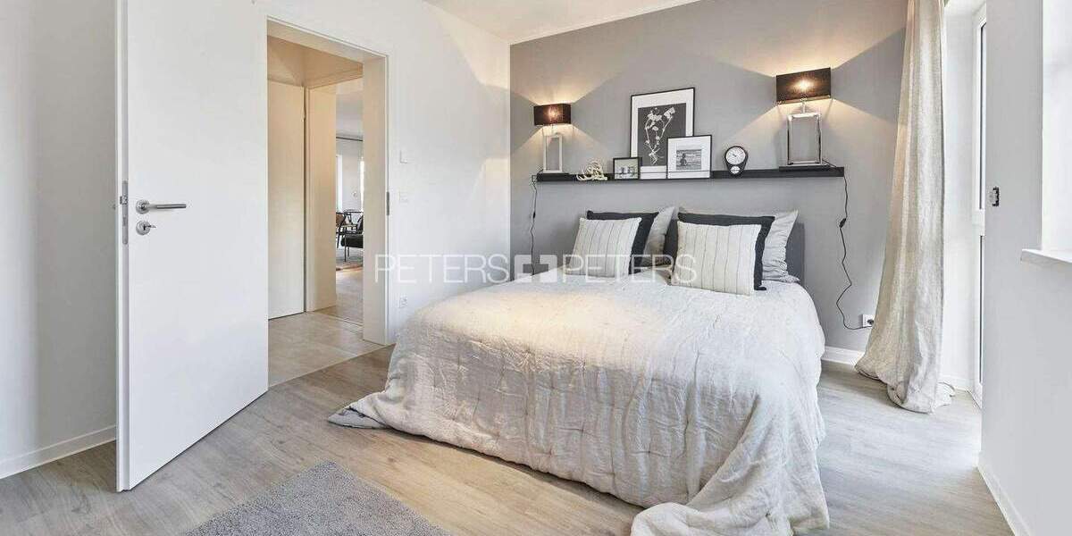 Etagenwohnung Schwerin Werdervorstadt - 3 Zimmer, 93 m&sup2;, 1.199&euro; | Angebot:24713320